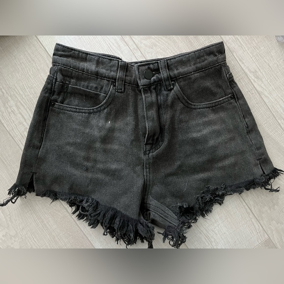 Brand New + Tag - Aili Artisan High Rise Shorts - Picture 1 of 2